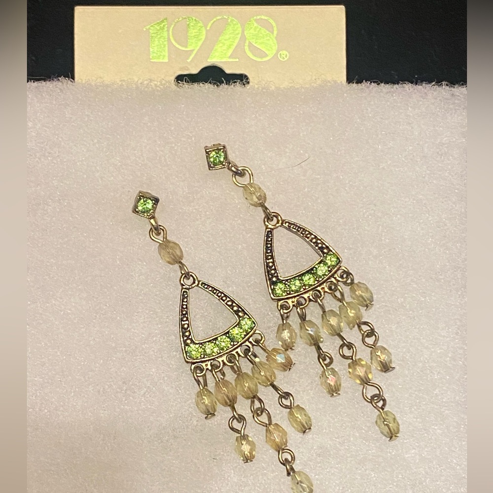 Green Tone 1928 Chandelier Earrings with unbranded Matching Neckkace